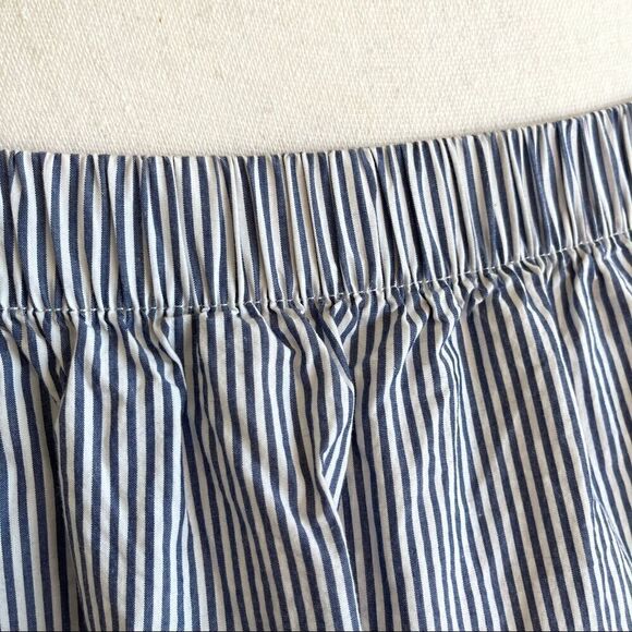 Abercrombie and Fitch Blue and White Striped Off Shoulder Top - Medium - Picture 6 of 10